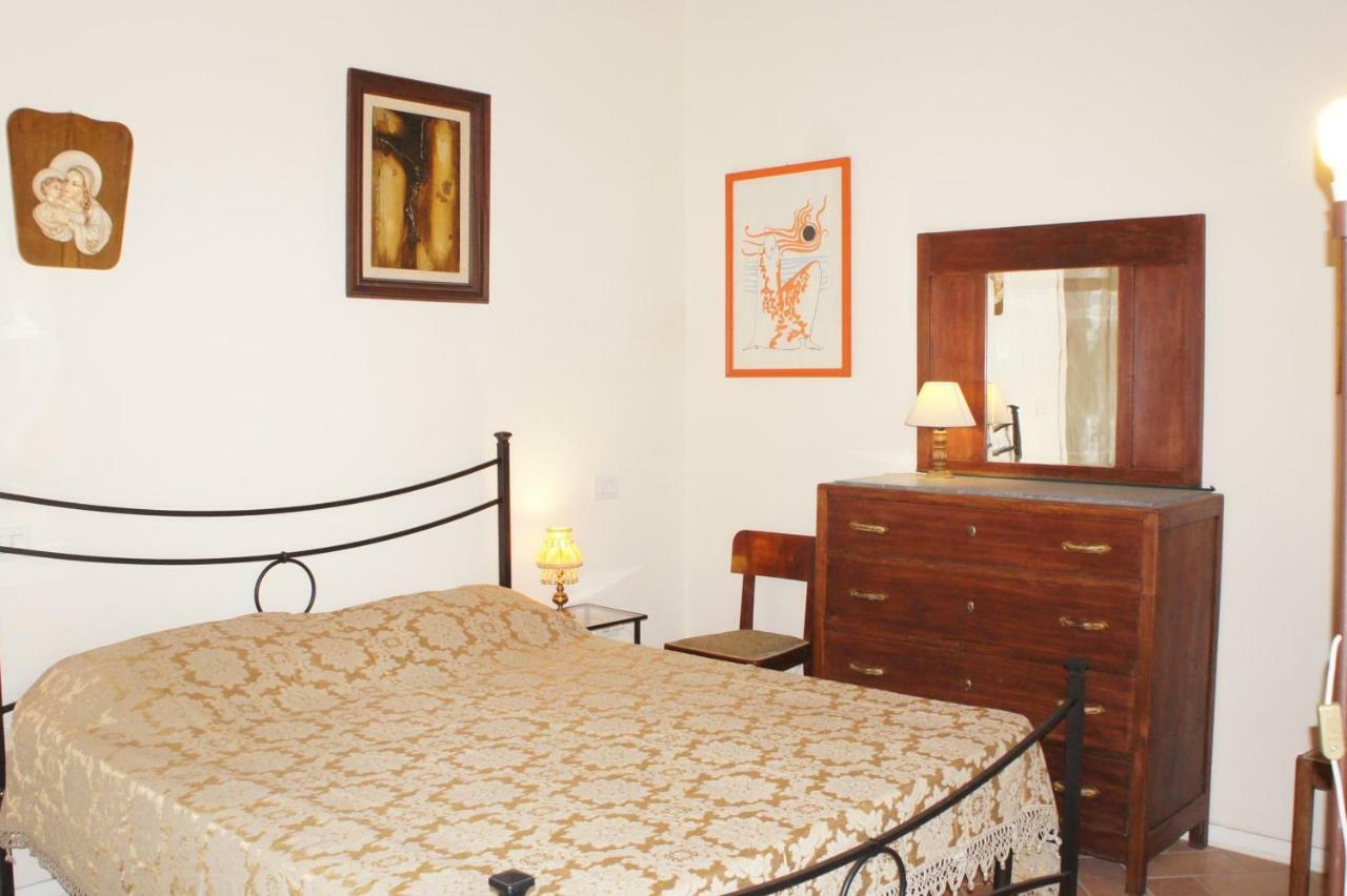 גאמבאסי Villa Borgo La Fungaia מראה חיצוני תמונה
