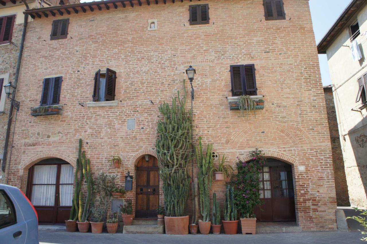 גאמבאסי Villa Borgo La Fungaia מראה חיצוני תמונה